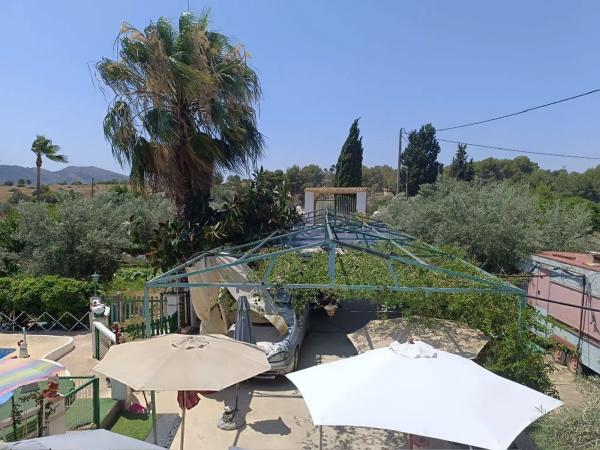 Casa independiente en calle levante