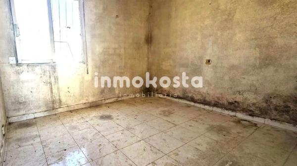 Casa independiente en calle Beverly Hills