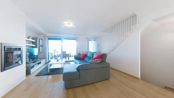 Chalet adosado en calle Merla, 3