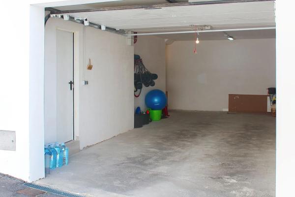 Chalet adosado en calle Merla, 3