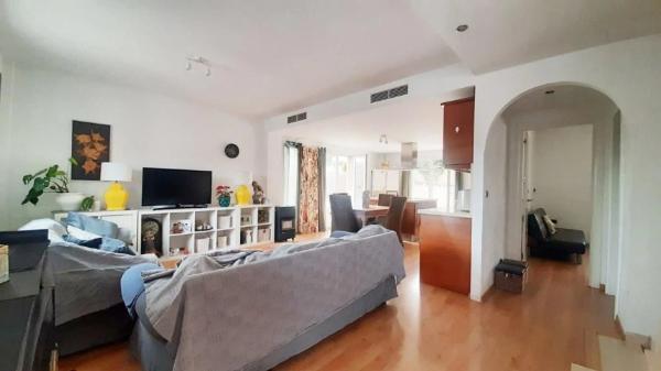 Chalet adosado en calle Riu Guadiana