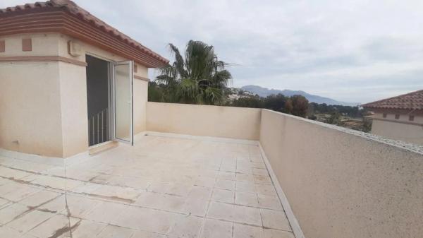 Chalet adosado en calle Riu Guadiana