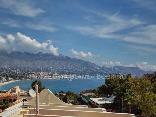 Chalet adosado en calle Badia