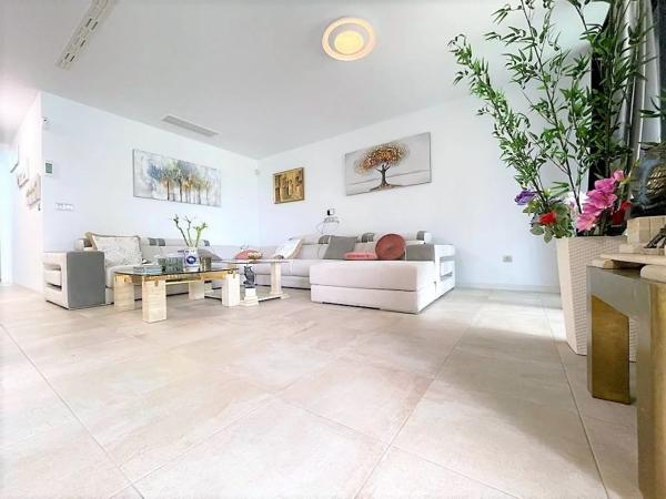 Piso en calle sierra helada