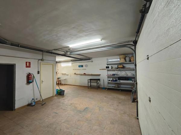 Chalet adosado en avenida poeta Miguel Hernández, 19