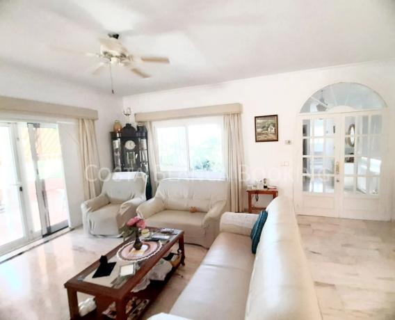 Casa independiente en calle Pinsà