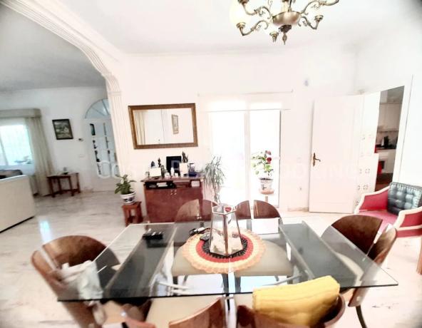 Casa independiente en calle Pinsà