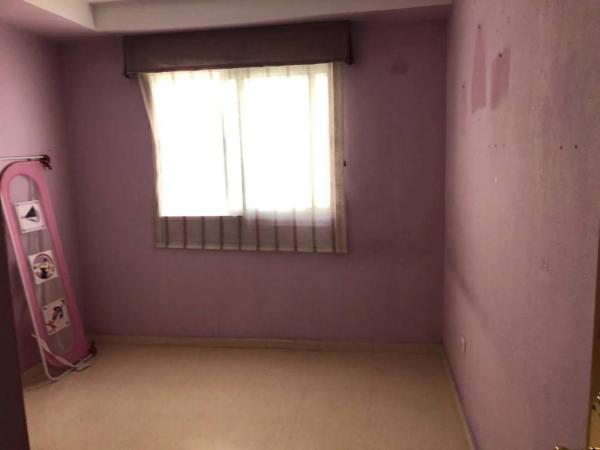 Piso en avenida País Valencià