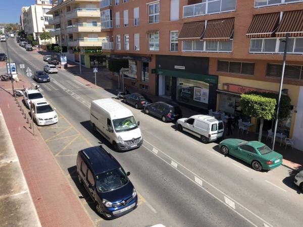 Piso en avenida País Valencià