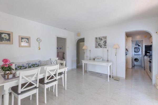 Casa independiente en calle Azorin s/n