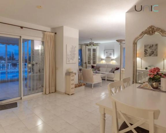 Casa independiente en calle Azorin s/n