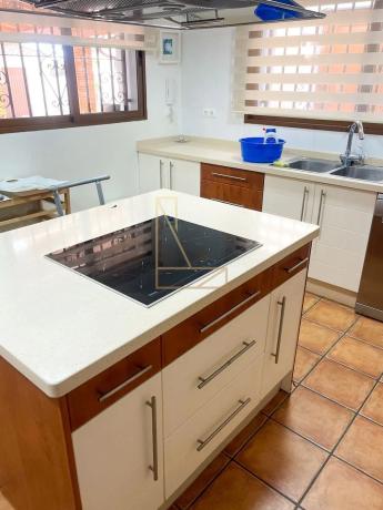 Casa independiente en calle Quevedo