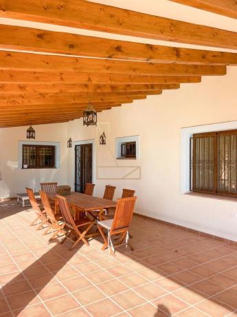 Casa independiente en calle Quevedo