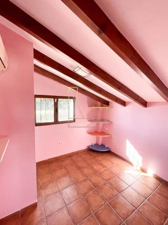 Casa independiente en calle Quevedo