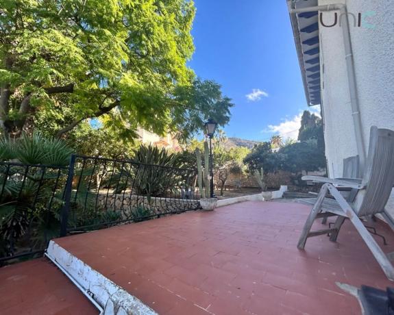 Casa independiente en calle Siriá