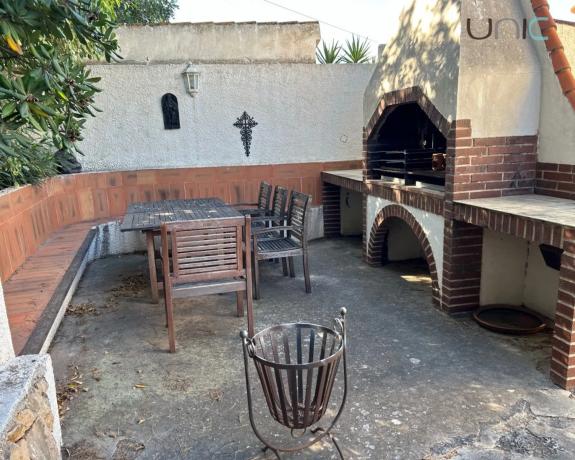 Casa independiente en calle Siriá