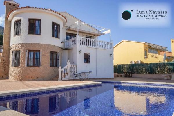 Casa independiente en calle Otari