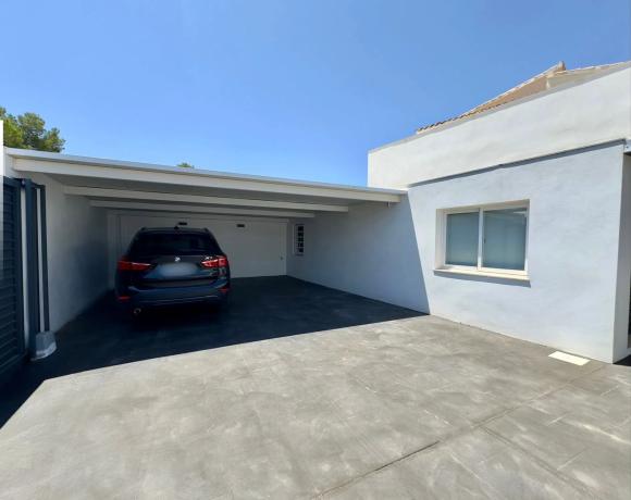 Chalet pareado en calle Turquesa