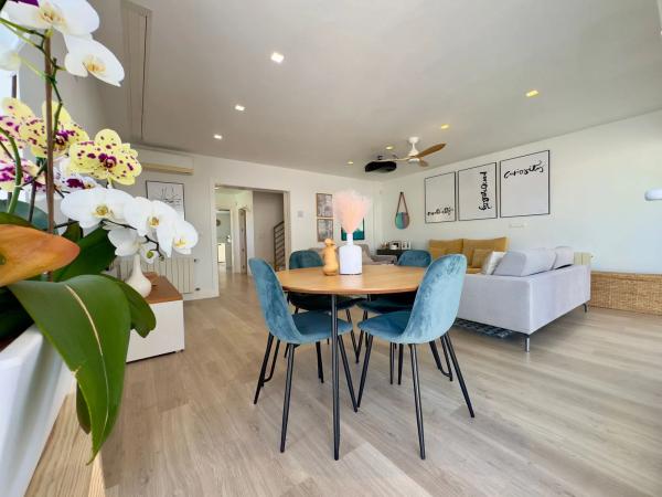 Chalet pareado en calle Turquesa