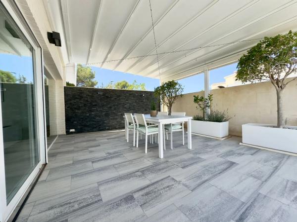 Chalet pareado en calle Turquesa