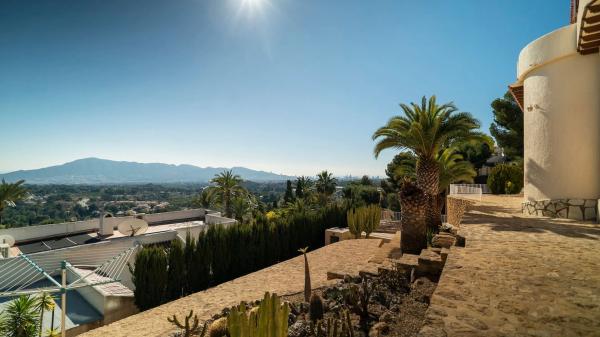 Casa independiente en calle Pirineus