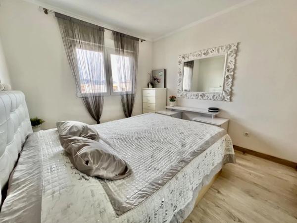 Piso en calle les Escoles, 17 -13