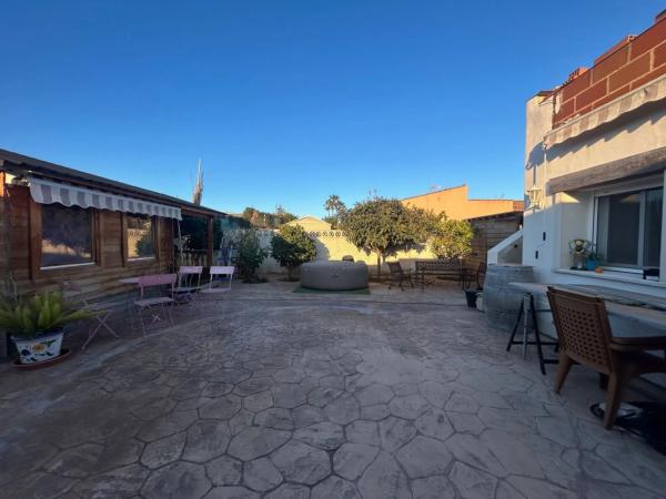 Chalet adosado en calle Itàlia