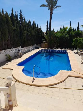 Casa independiente en calle Belgrado