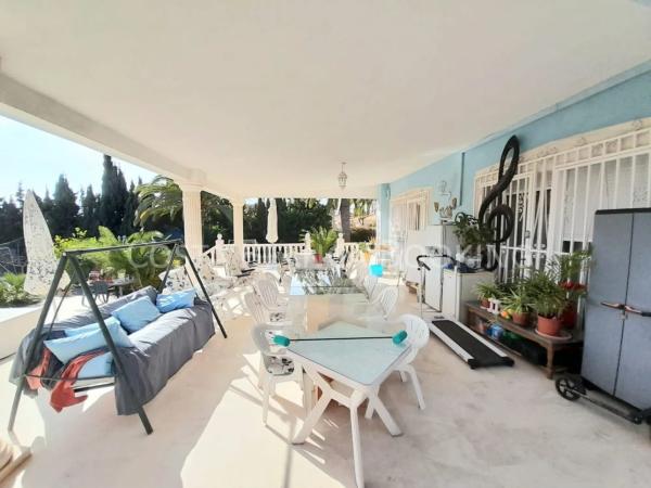 Casa independiente en calle Belgrado