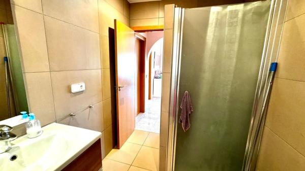 Casa independiente en calle Cormorà