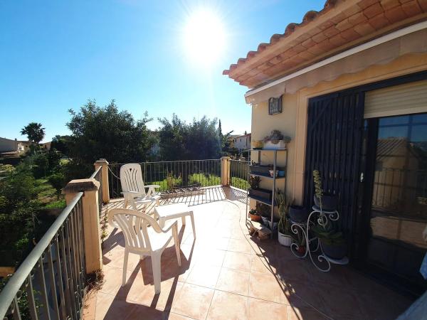 Casa independiente en avenida del Captivaror, 17