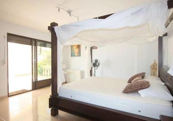 Chalet en avenida Marina Baixa