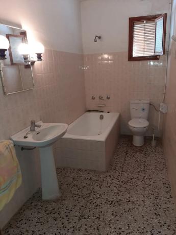 Casa independiente en calle Castelló, 16