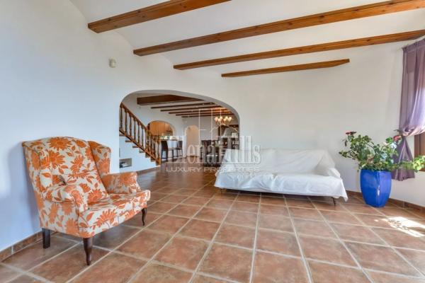 Casa independiente en calle la Prunera