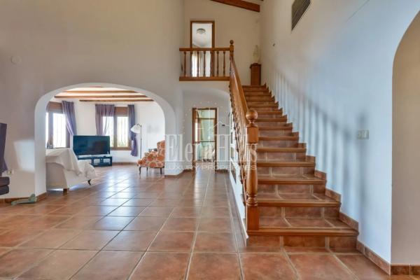 Casa independiente en calle la Prunera