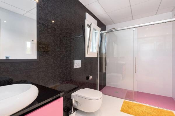 Casa independiente en avenida Mediterrani