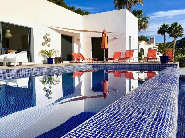 Chalet en Cala Advocat - Baladrar