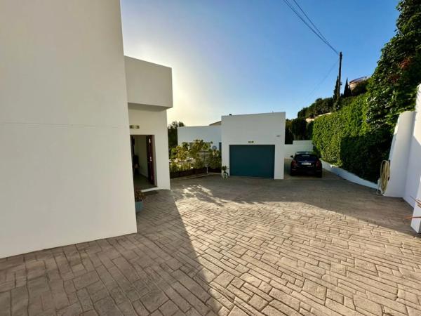 Chalet en Cala Advocat - Baladrar