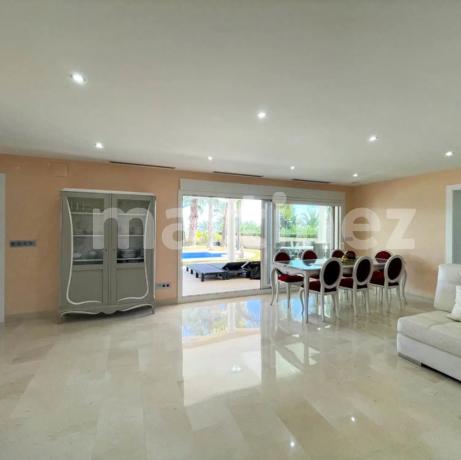 Casa independiente en avenida mediterrani