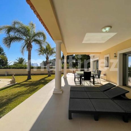 Casa independiente en avenida mediterrani