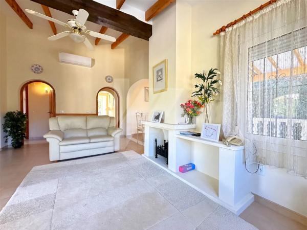 Casa independiente en avenida Baladrar-Baladrar