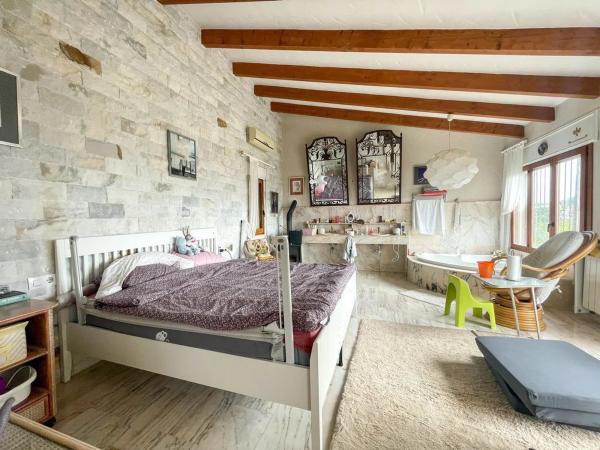 Casa independiente en calle la Truita