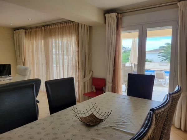 Chalet en Cala Advocat - Baladrar
