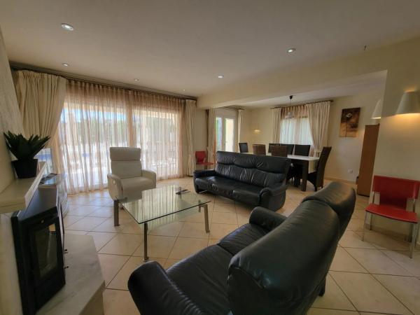 Chalet en Cala Advocat - Baladrar