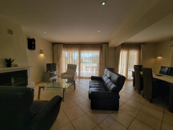 Chalet en Cala Advocat - Baladrar