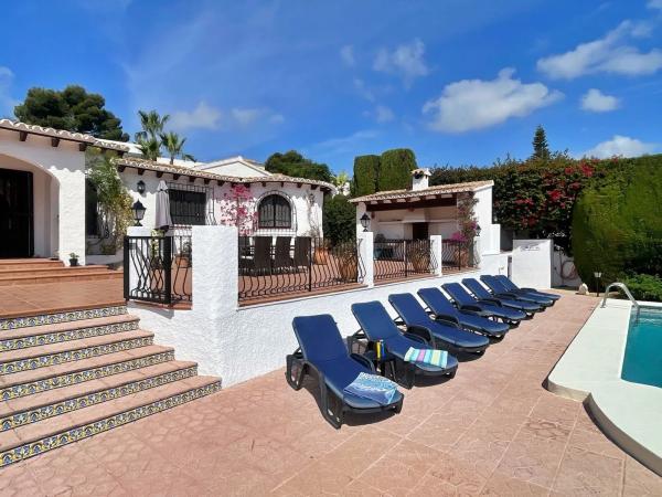 Chalet en Cala Advocat - Baladrar