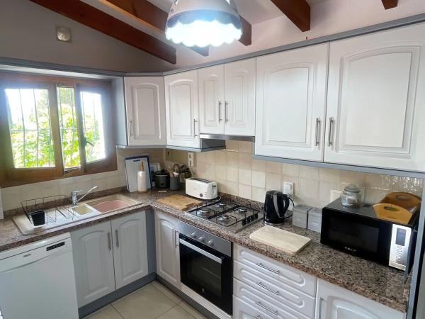 Chalet en Cala Advocat - Baladrar