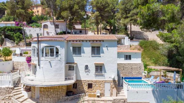 Chalet en Cala Advocat - Baladrar