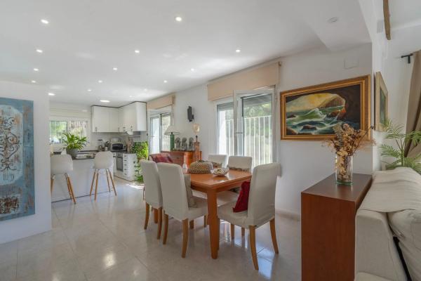 Chalet en Cala Advocat - Baladrar