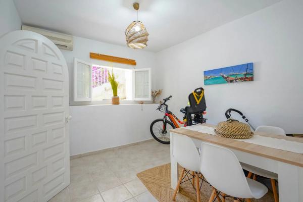 Chalet en Cala Advocat - Baladrar